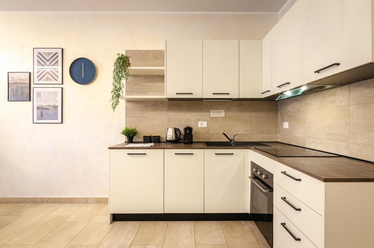 בולוניה Goito Luxury Apartment, In The Historical Center מראה חיצוני תמונה