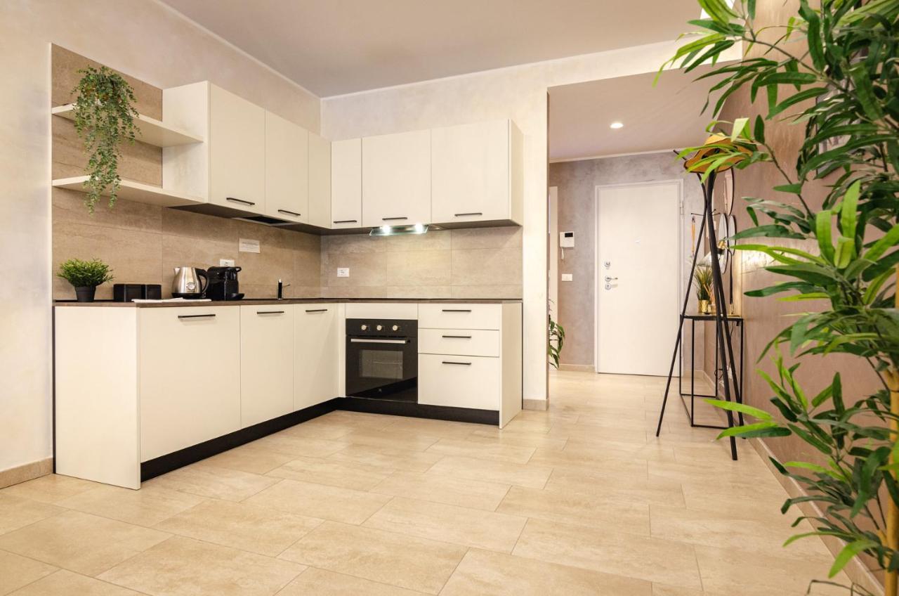 בולוניה Goito Luxury Apartment, In The Historical Center מראה חיצוני תמונה